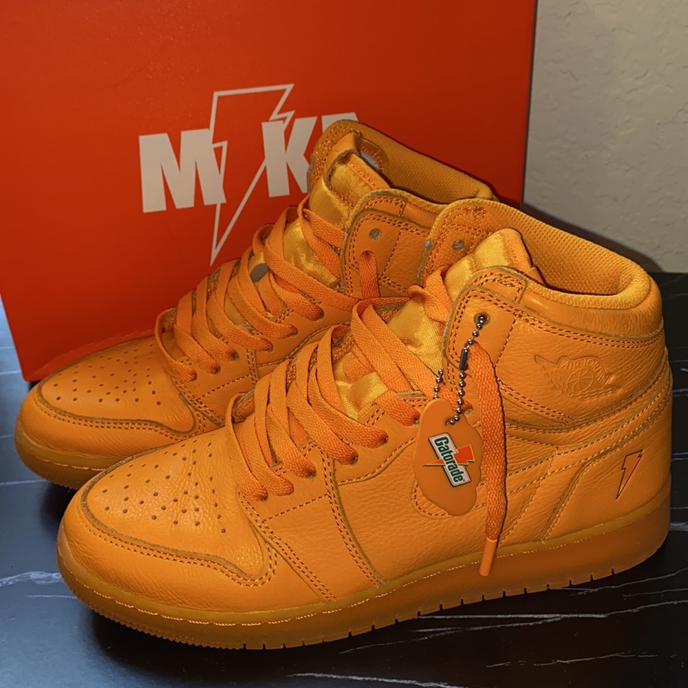 Jordan 1 “gatorade orange peel”